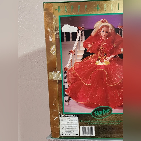 Happy Holidays Barbie - Picture 5 of 5